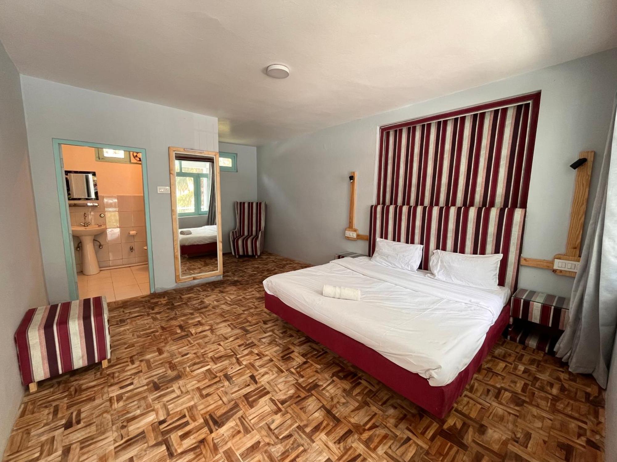Hotel English Rose, #Personal Parking, #Petfriendly, #Garden, #Bonfire Under The Stars Manāli Extérieur photo
