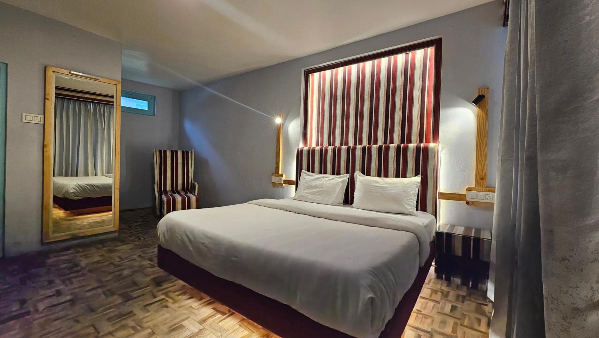 Hotel English Rose, #Personal Parking, #Petfriendly, #Garden, #Bonfire Under The Stars Manāli Extérieur photo
