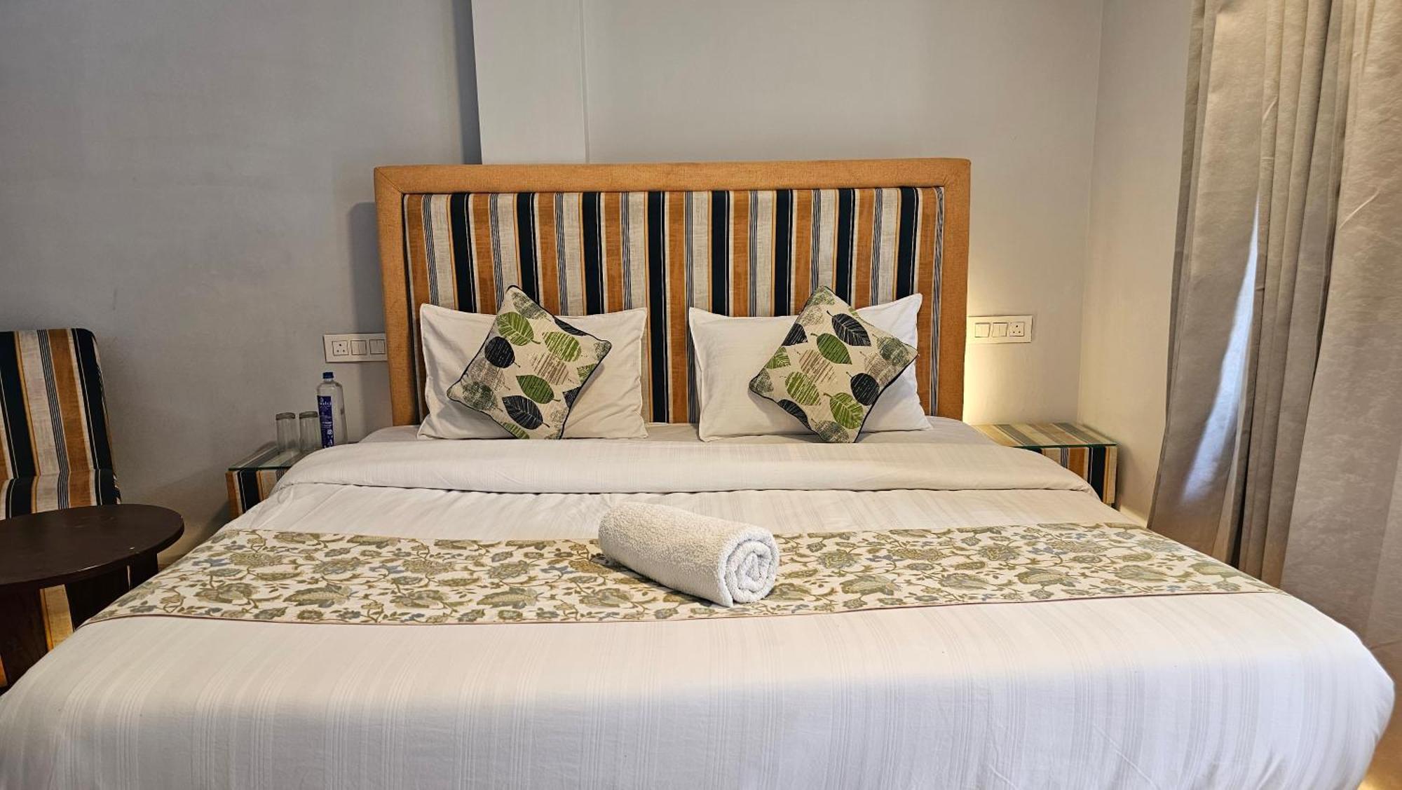 Hotel English Rose, #Personal Parking, #Petfriendly, #Garden, #Bonfire Under The Stars Manāli Extérieur photo